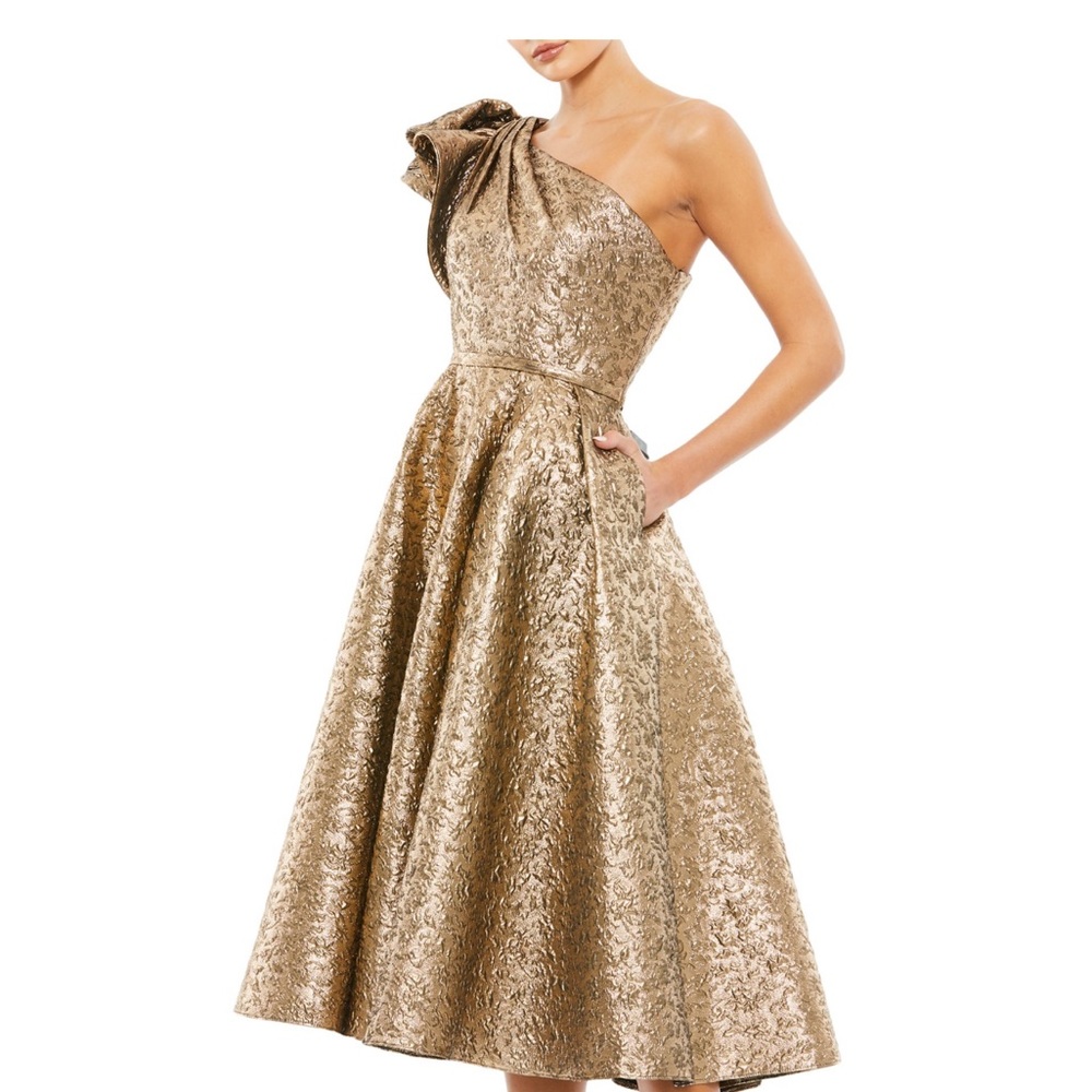 MacDuggal Asymmetric Metallic Tea-Length Dress Size 4